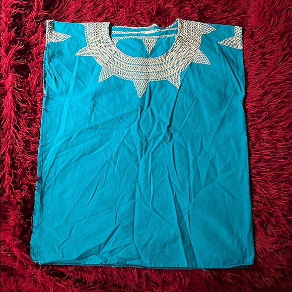 Turquoise Embroidered Tunic Top. Size Small - Picture 2 of 6